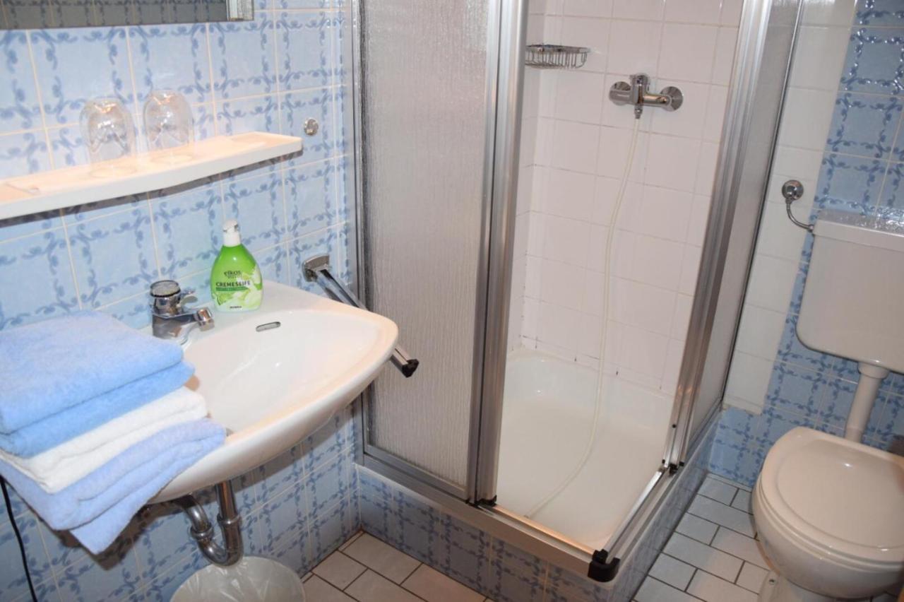 Bauernhof Kotz Bed & Breakfast Brunnen Bagian luar foto