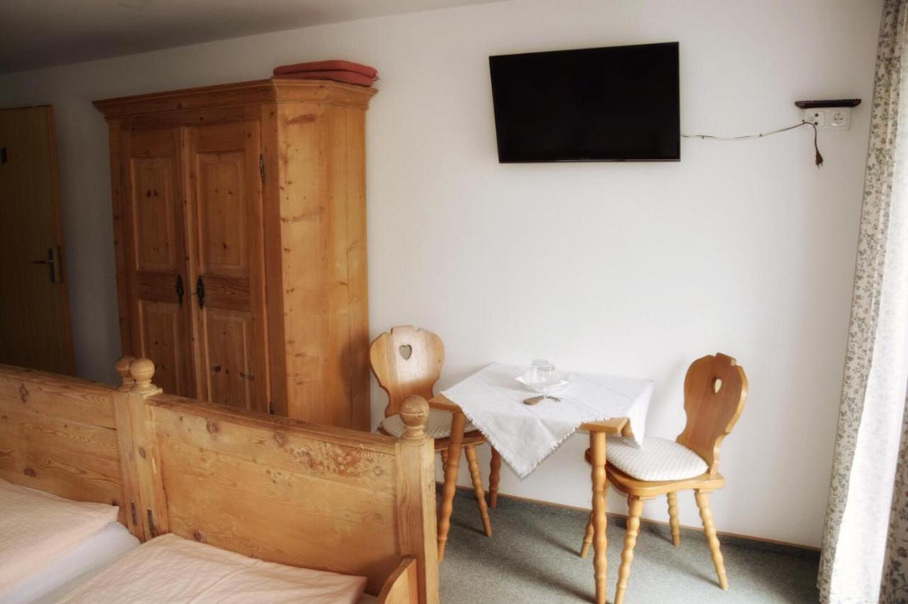 Bauernhof Kotz Bed & Breakfast Brunnen Bagian luar foto