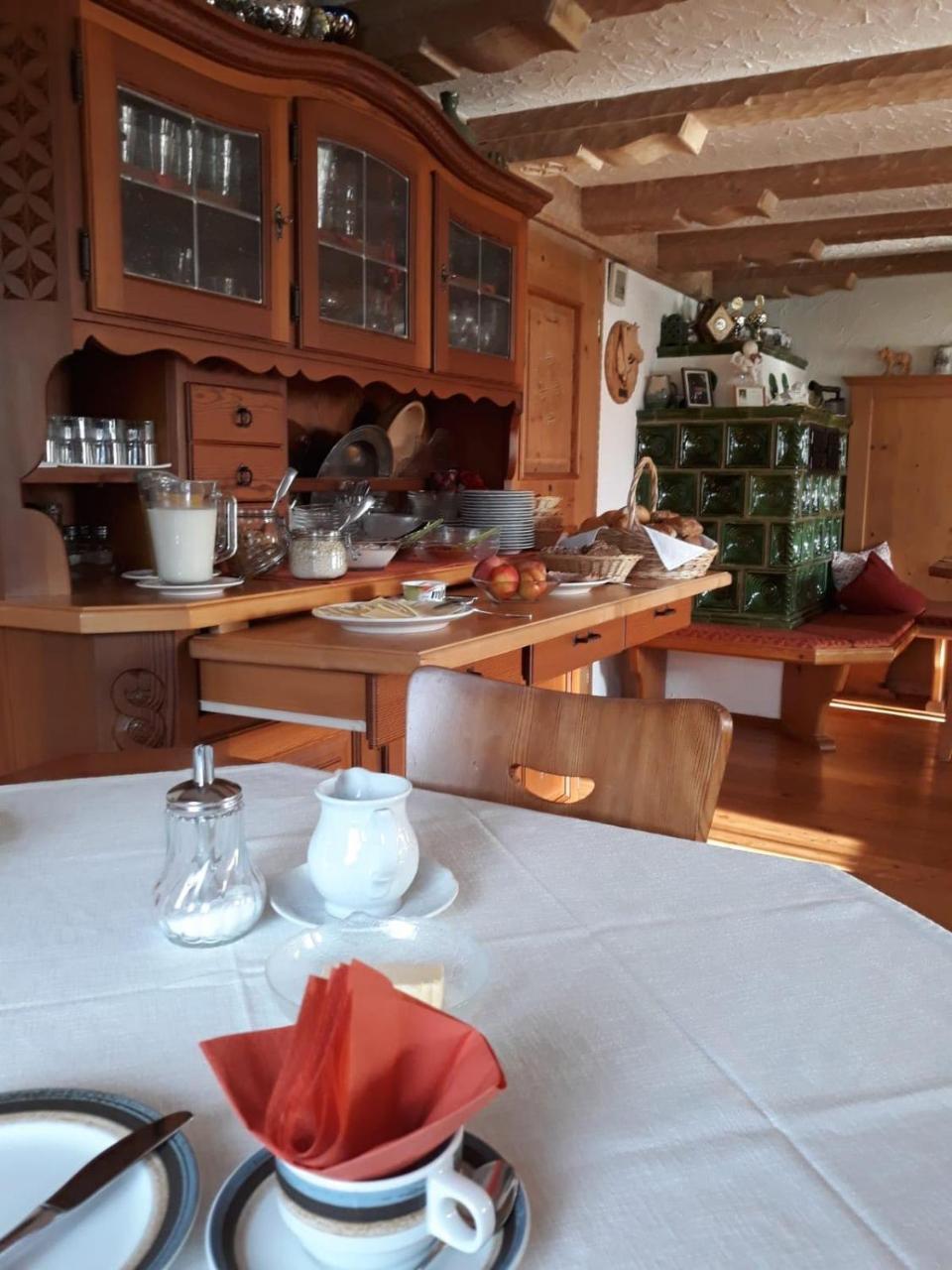 Bauernhof Kotz Bed & Breakfast Brunnen Bagian luar foto